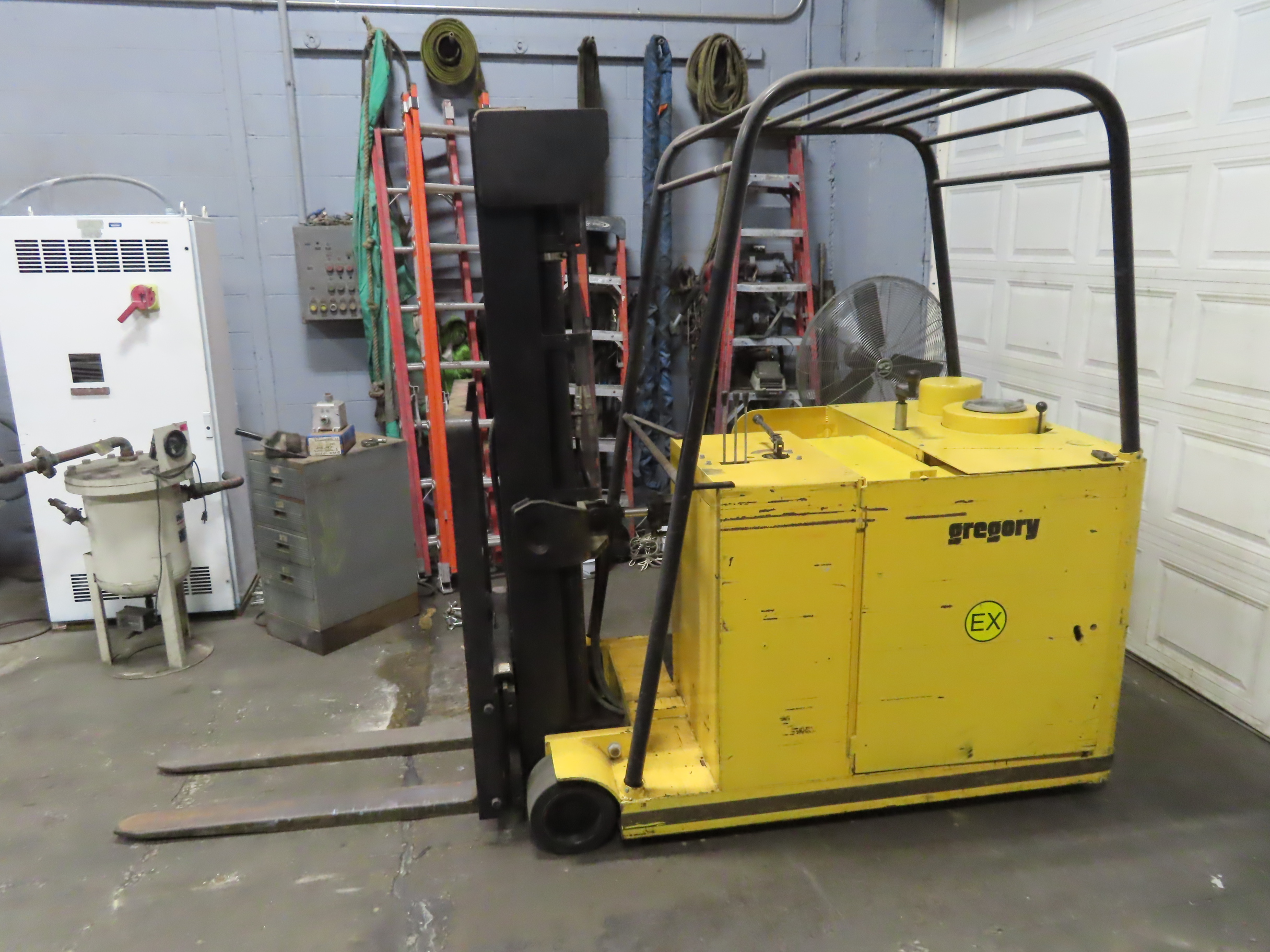 Gregory EX Fork Lift